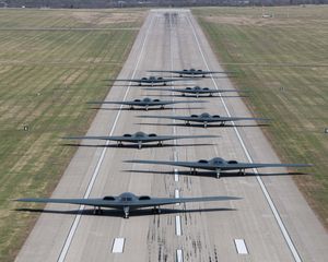 Eight B-2s gather for a rare ‘Elephant Walk’ of Stealth Bomber